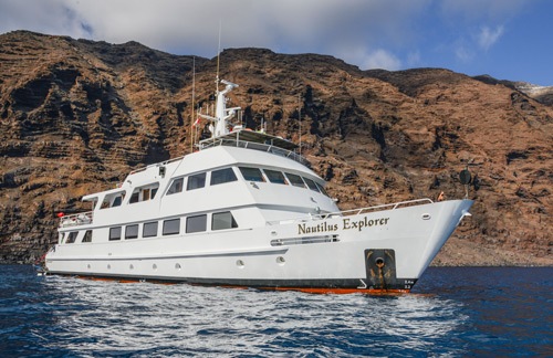 bateau nautilus Explorer pour exploration requins blancs